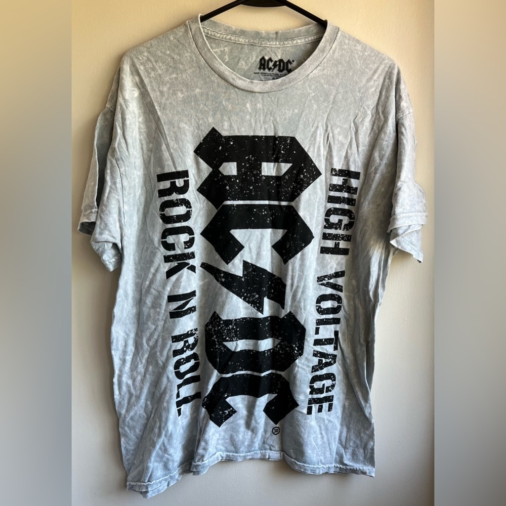 NWOT AC/DC Gray High Voltage Tee